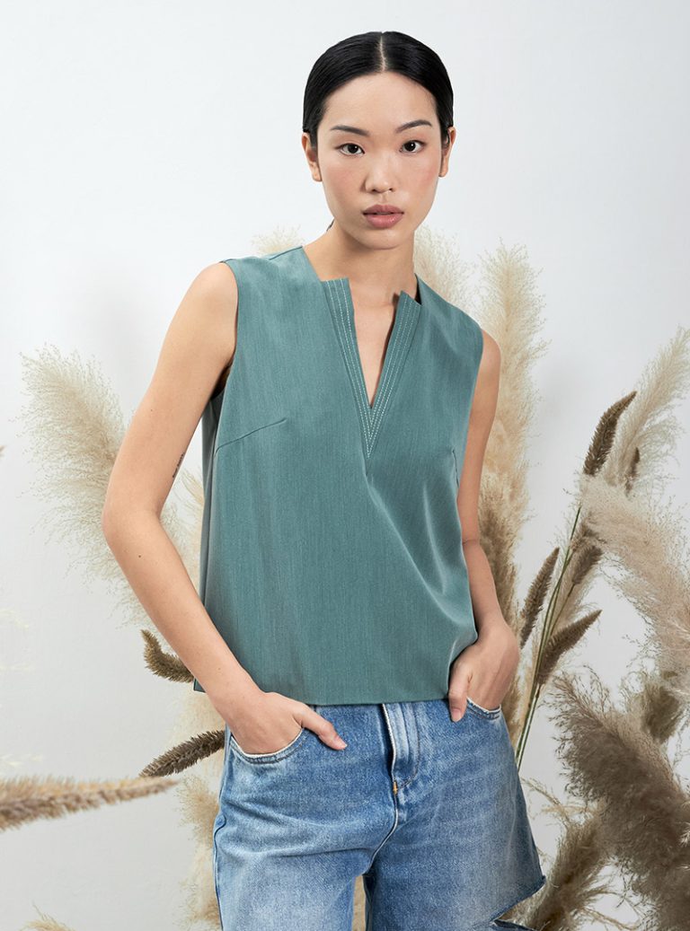 V Neck Sleeveless Two Tone Top